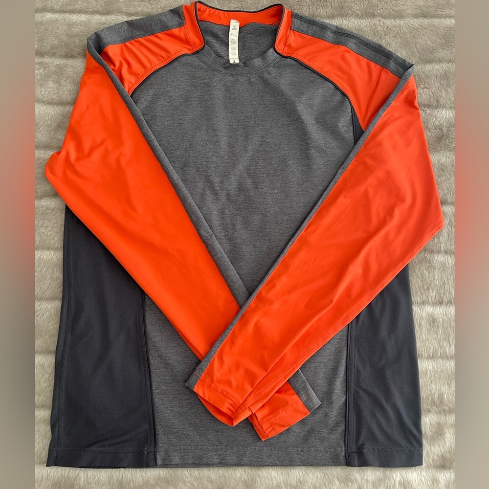 Lululemon Men’s yoga top